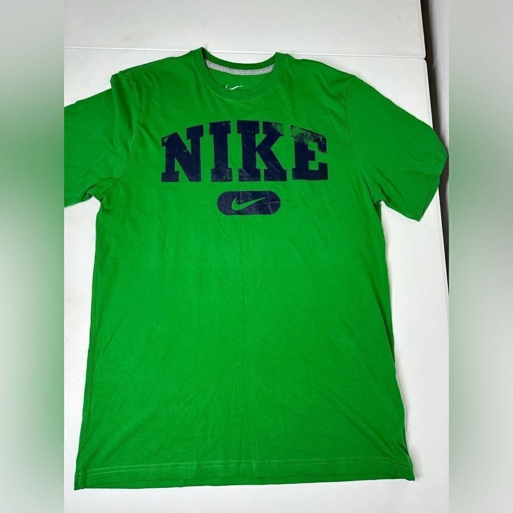 Nike Logo  Green 100% Cotton Graphic Letters Tee Shirt Size L